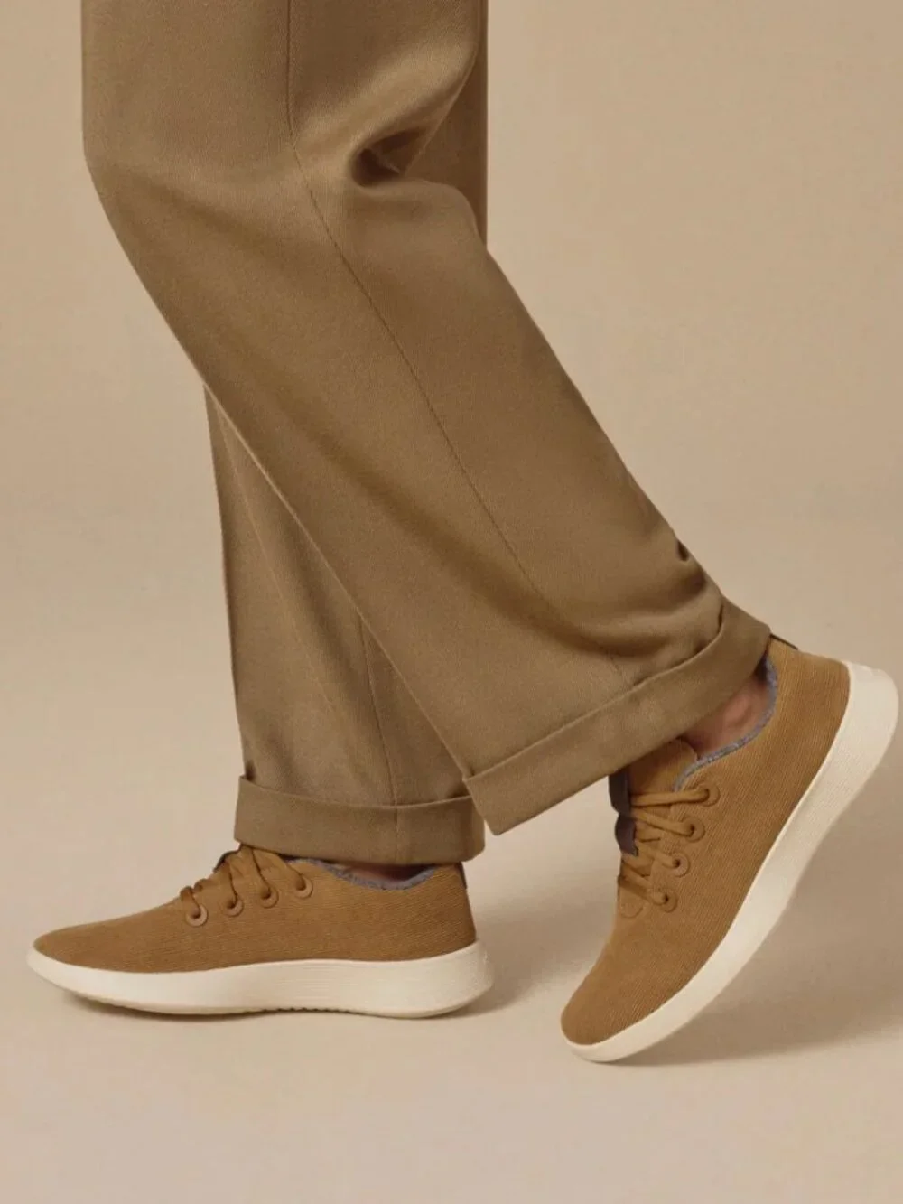 Allbirds Men's Runner NZ Corduroy - Color: Dark Tan - Size: 10